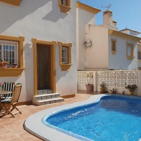 Lovely In Orihuela Costa With Kitchen 別荘